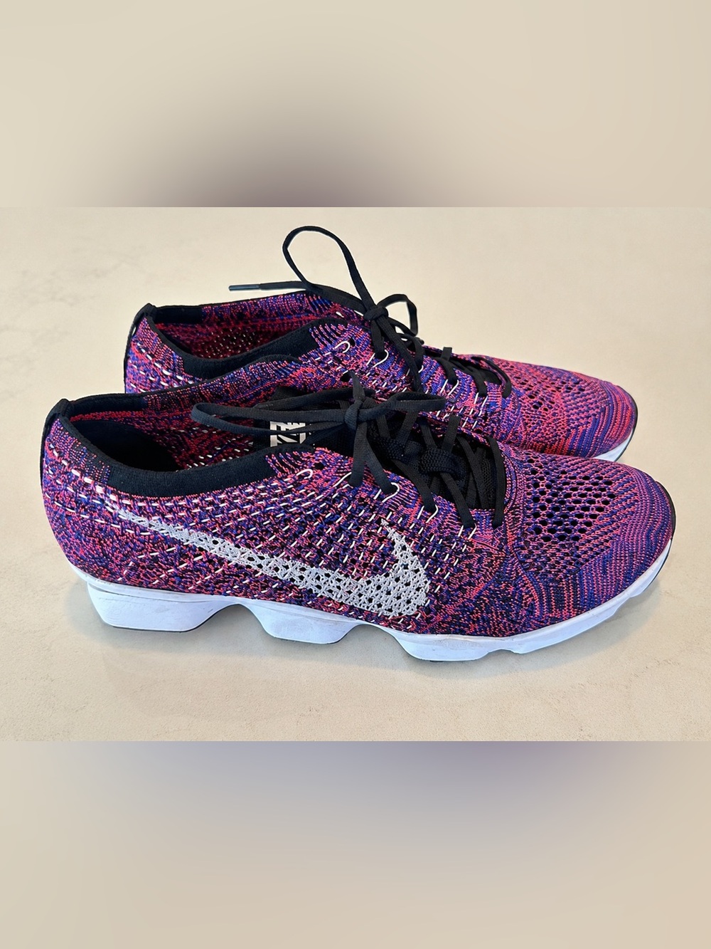 Nike Flyknit Zoom Running Shoes Pink Blue Black Women’s Size 9.5